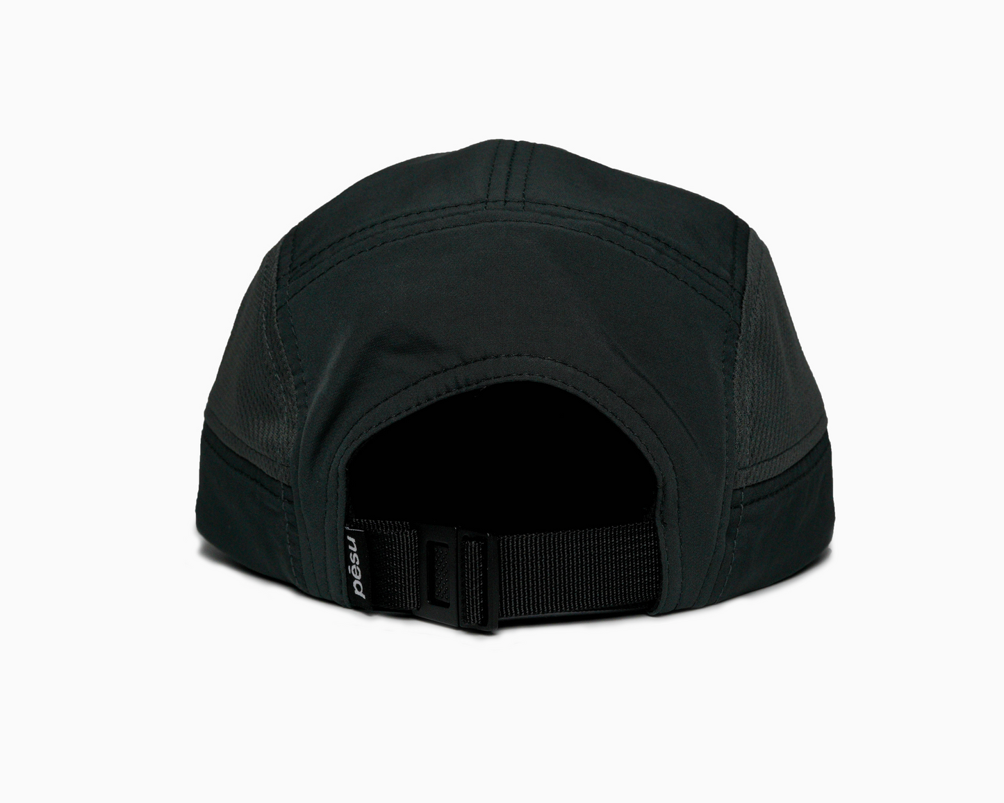 Pēsu charcoal lightweight performance 8 panel cap with breathable mesh panels, quick-dry fabric, moisture-absorbing sweatband and minimalist design for sport and lifestyle. Logo detail on black back buckle. 